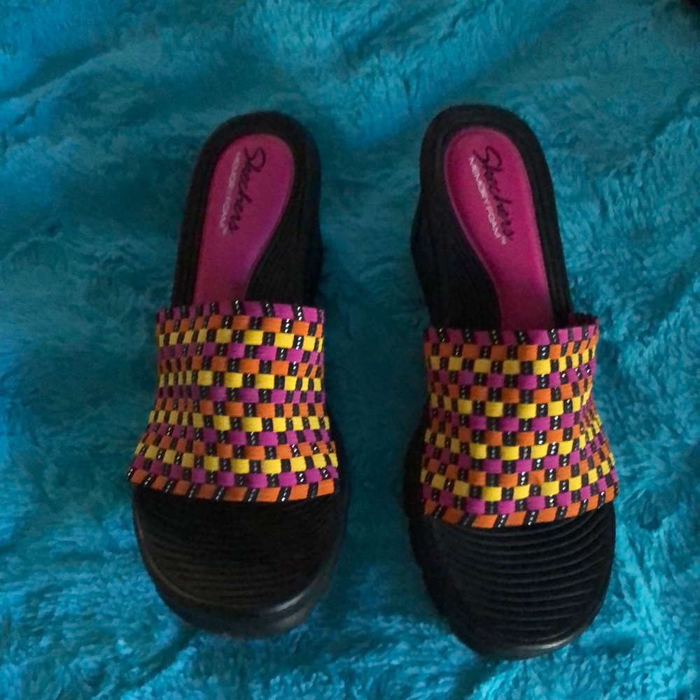 Skechers high healed sandals